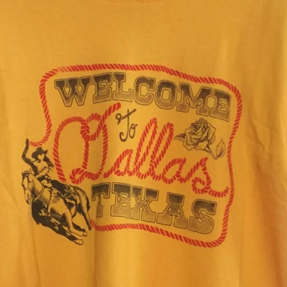 DAYDREAMER Welcome to Dallas Texas Graphic T Shirt - Picture 4 of 9